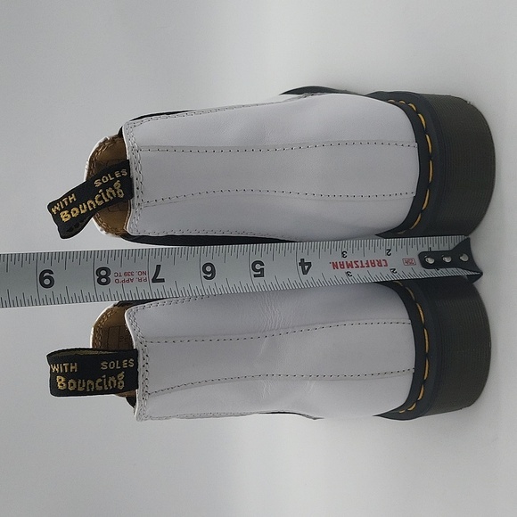 1256- Dr. Martens Chelsea Boots White Size 10 – Never Worn - Picture 7 of 11